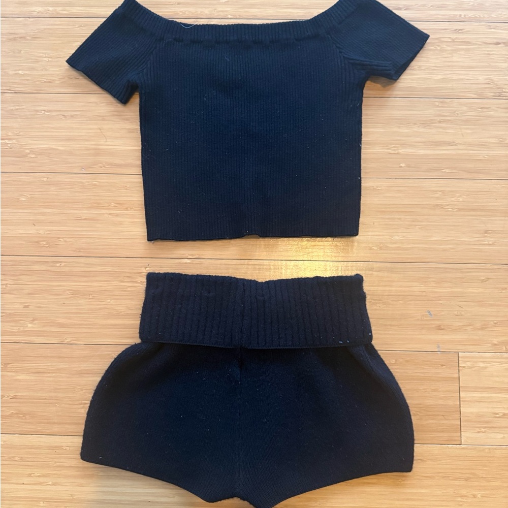 Capezio Knit top and shorts. XS
